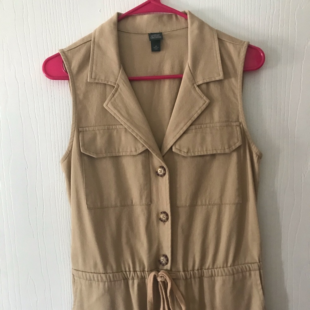Sleeveless Khaki Jumpsuit / Romper (NWOT)